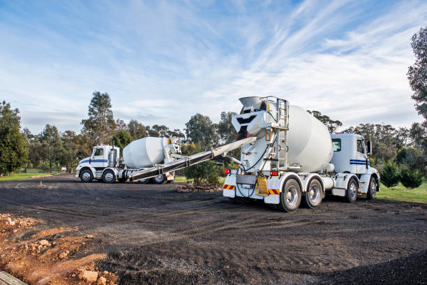 Best Custom Concrete Contractor  in Whitehouse, OH